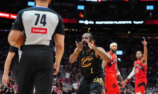 云开体育-塔图姆轰30+11+7仍无缘日最佳，抱歉，文班打破NBA尘封22年的纪录
